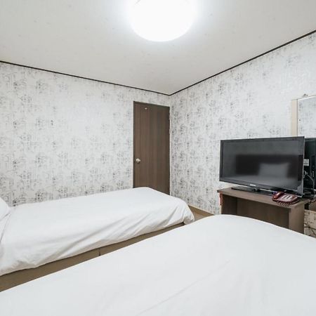Manhattan Hotel Чеджудо Экстерьер фото