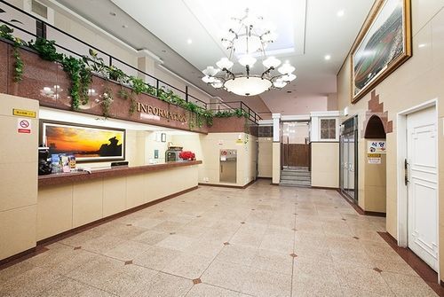 Manhattan Hotel Чеджудо Экстерьер фото